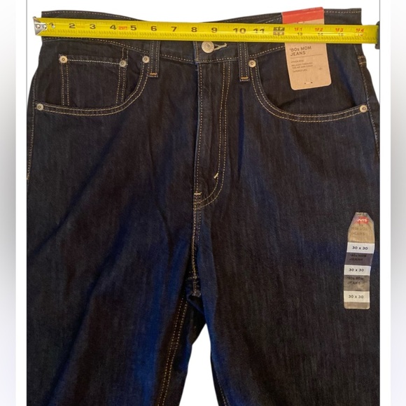 NWT Levi's® Premium 80’S MOM WOMEN'S JEANS Size 30 - Picture 4 of 8